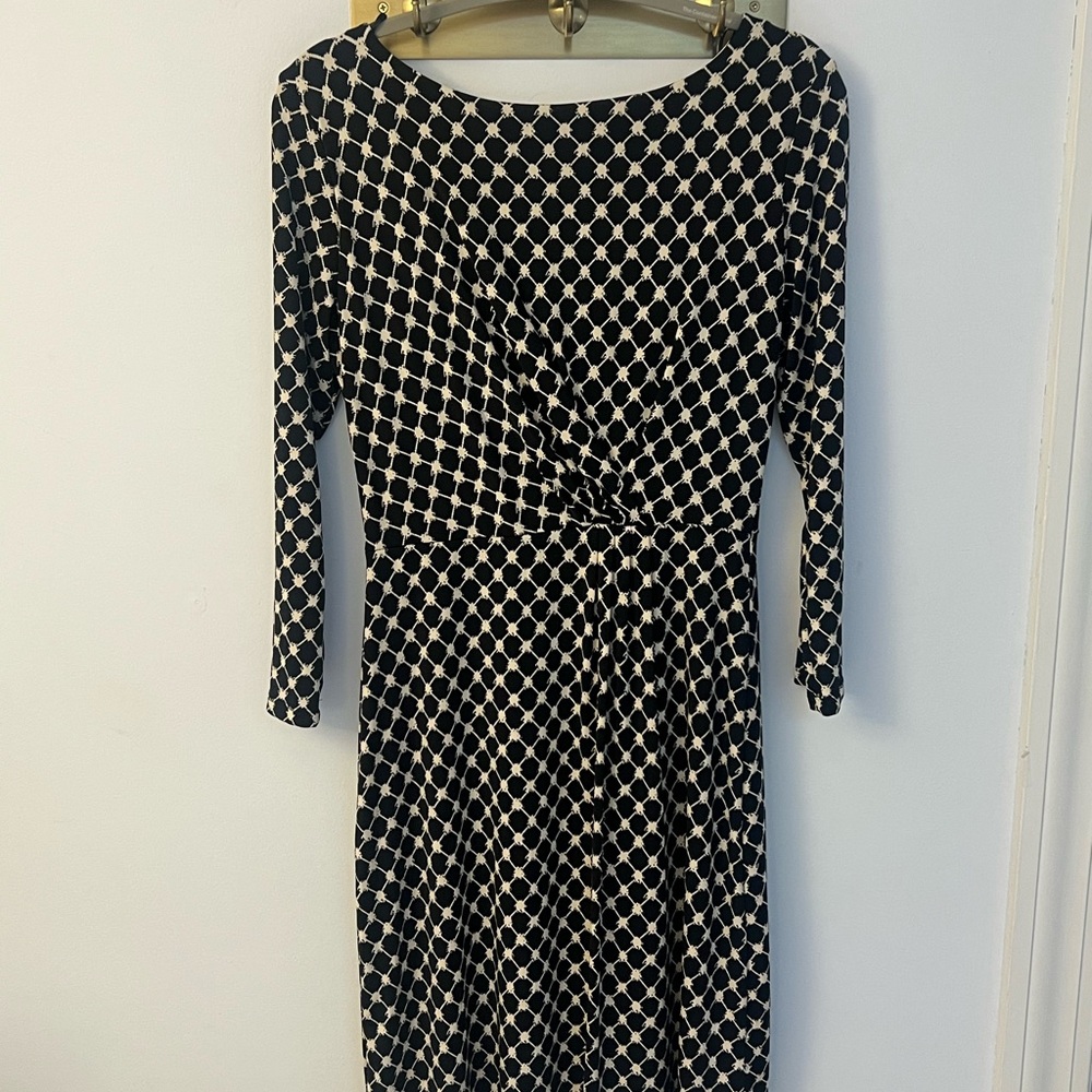 New with tags Gilli Black and White Ruched Wrap Sheath Dress
